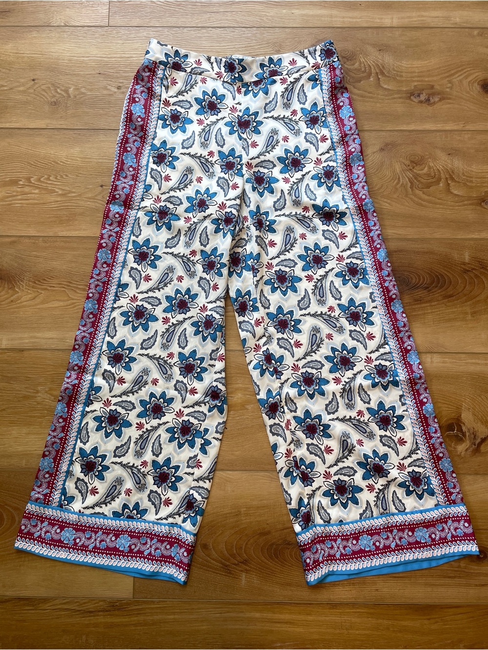 LOFT‎ Ivory Wide-Leg Floral Palazzo Pants with Blue Border - Picture 2 of 8
